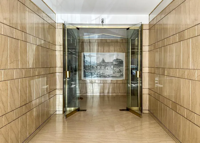Cipro Vatican House Roma